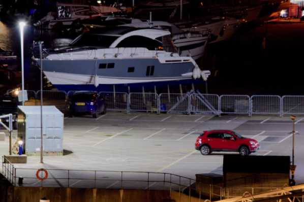 22 March 2020 - 23-58-19 
Still experimentingg with my new camera (a Nikon D7200. Seems slightly better than the D7100 in low light. Here's a still life from Darthaven marina at midnight.
------------ 
Darthaven marina